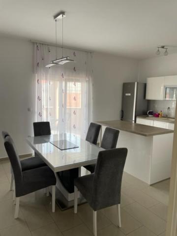 Apartman Visic 1692 Kastela Exterior photo